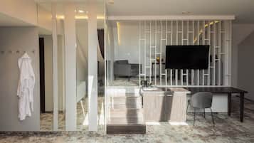 Standard Suite | 1 bedroom, desk, iron/ironing board, free WiFi