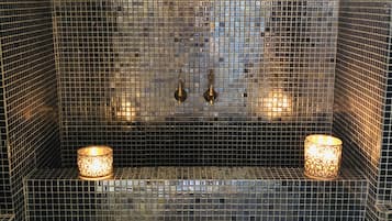 Couples treatment rooms, Turkish bath, body treatments