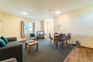 Apartment, 2 Bedrooms | Living area | 40-inch Smart TV with digital channels, TV, Netflix