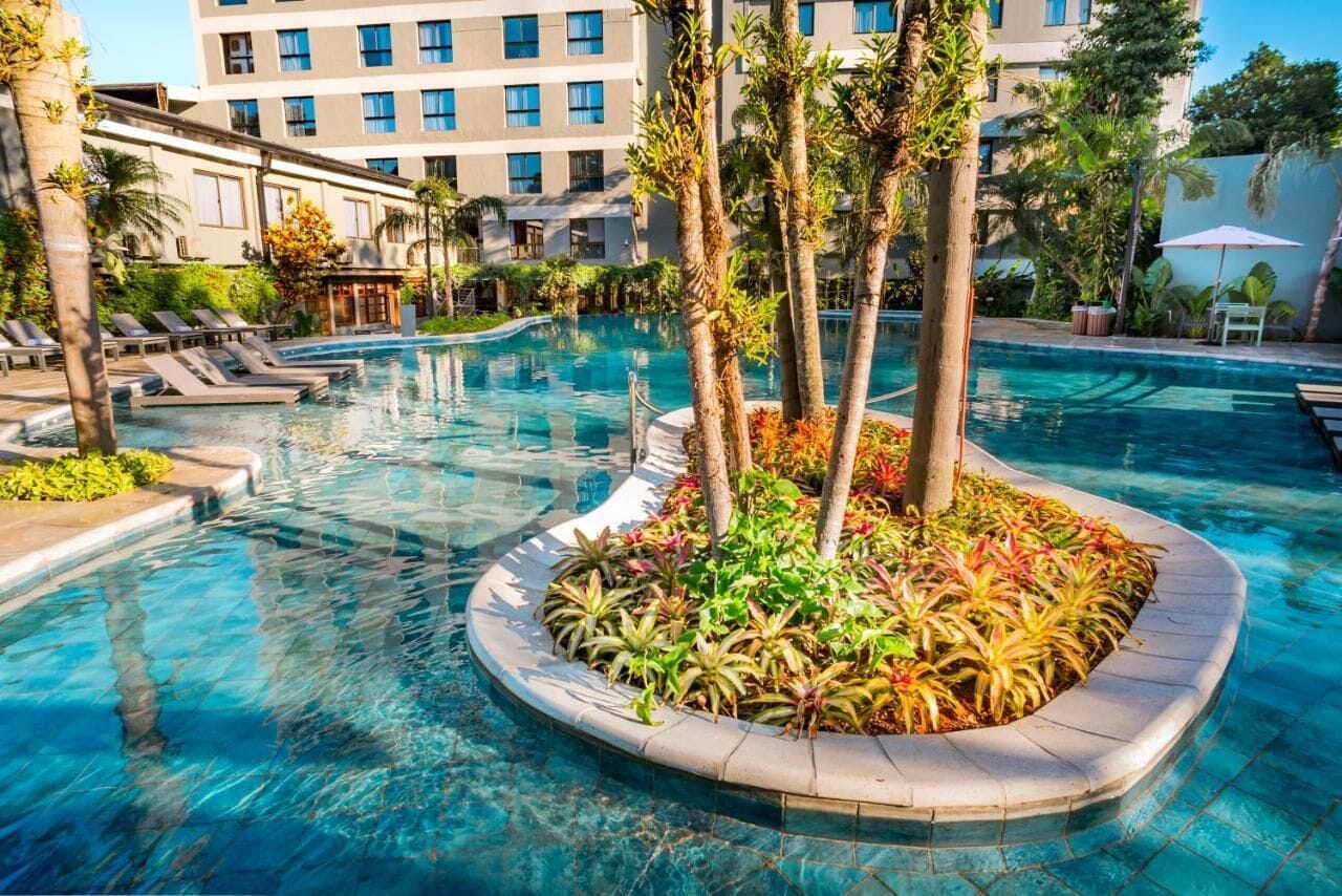 outdoor pool, open 9:00 am to 9:00 pm, pool umbrellas, pool loungers