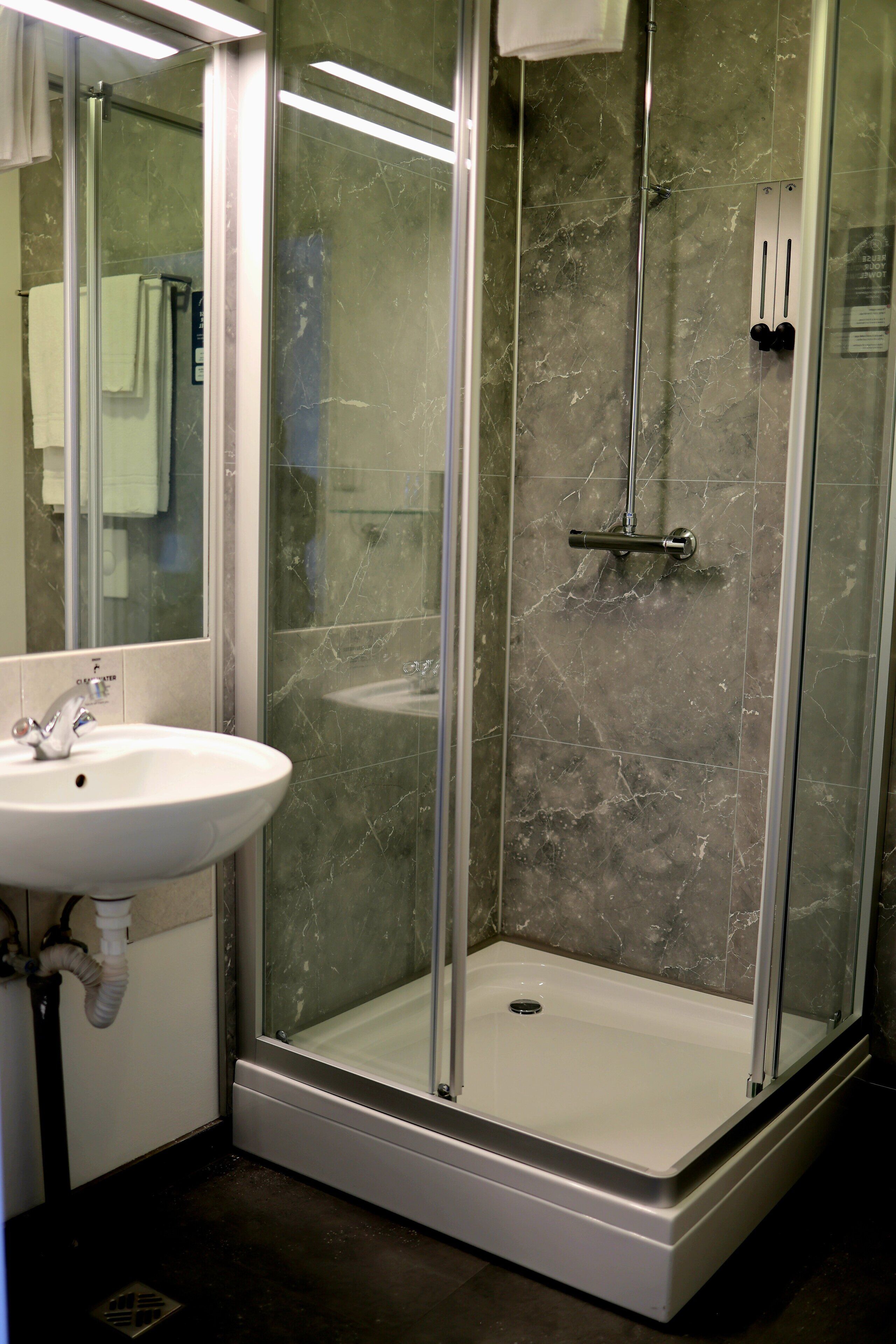 standard double or twin room | bathroom | free toiletries, hair dryer, towels