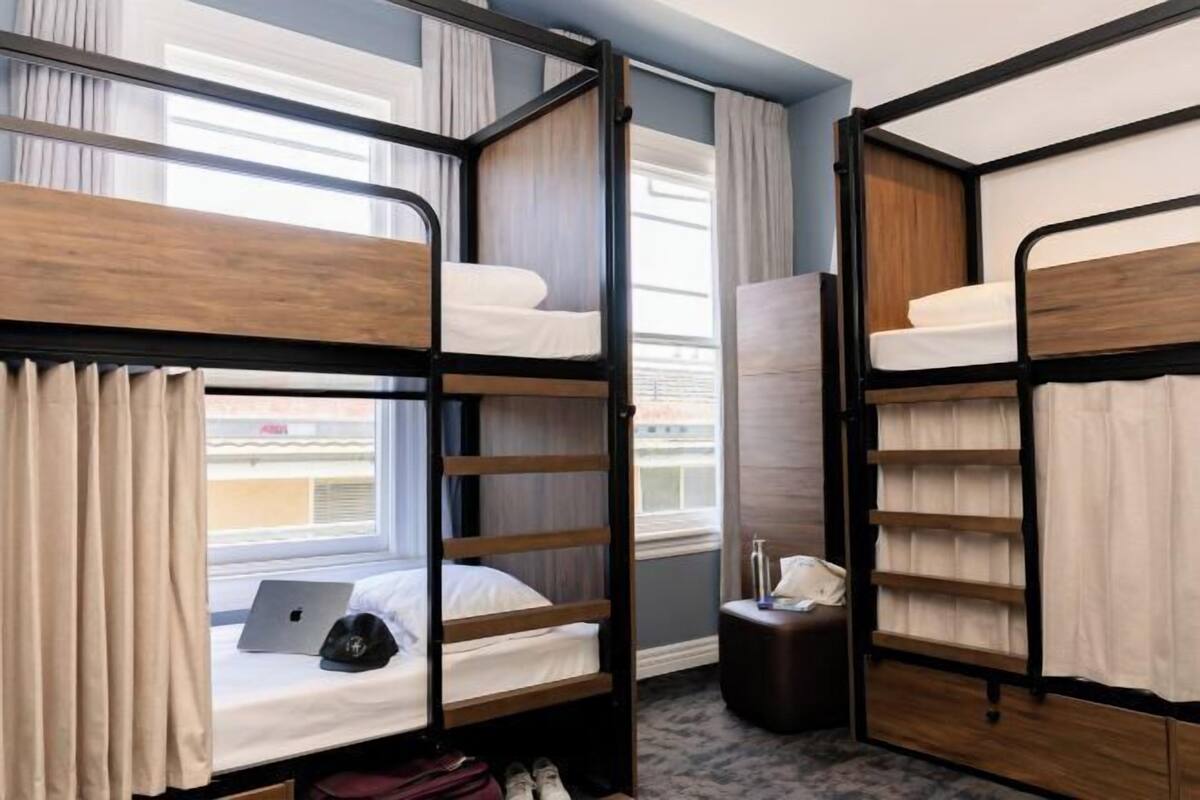 Ropa de cama hipoalergénica, insonorización, wifi gratis y ropa de cama