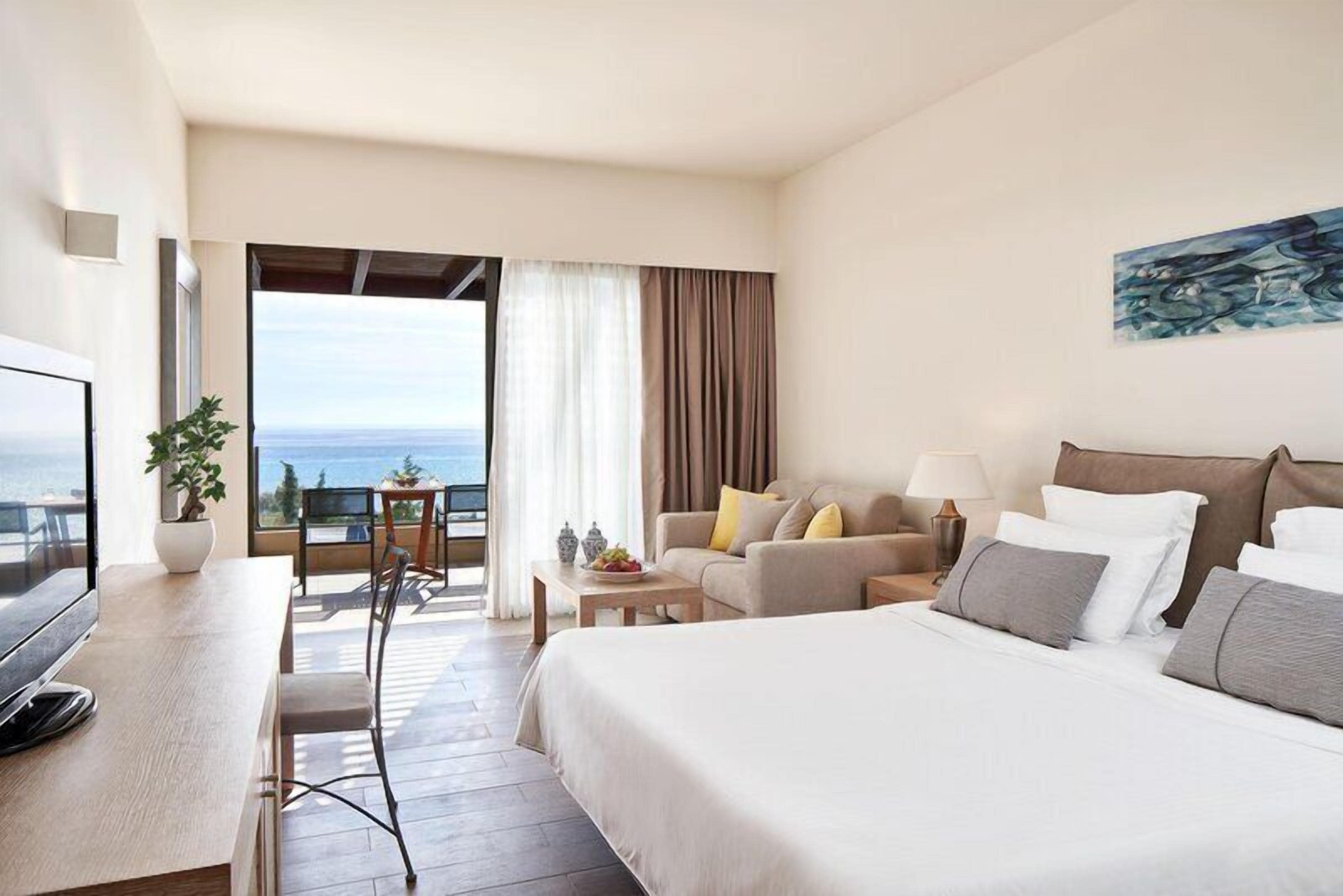 Habitación Premium doble, vistas al mar | Caja fuerte, sistema de insonorización, wifi gratis y ropa de cama