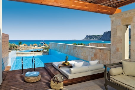 Suite, privézwembad, uitzicht op zee | Terras. Aquagrand Artistic Luxury Beach Resort - Adults Only
