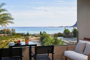 3 restaurants, breakfast, lunch, dinner served; international cuisine - Aquagrand Artistic Luxury Beach Resort - Adults Only (Rhodes)