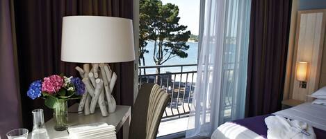 In-room safe, soundproofing, free WiFi, wheelchair access