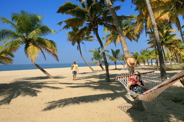 Beach nearby, beach towels, fishing