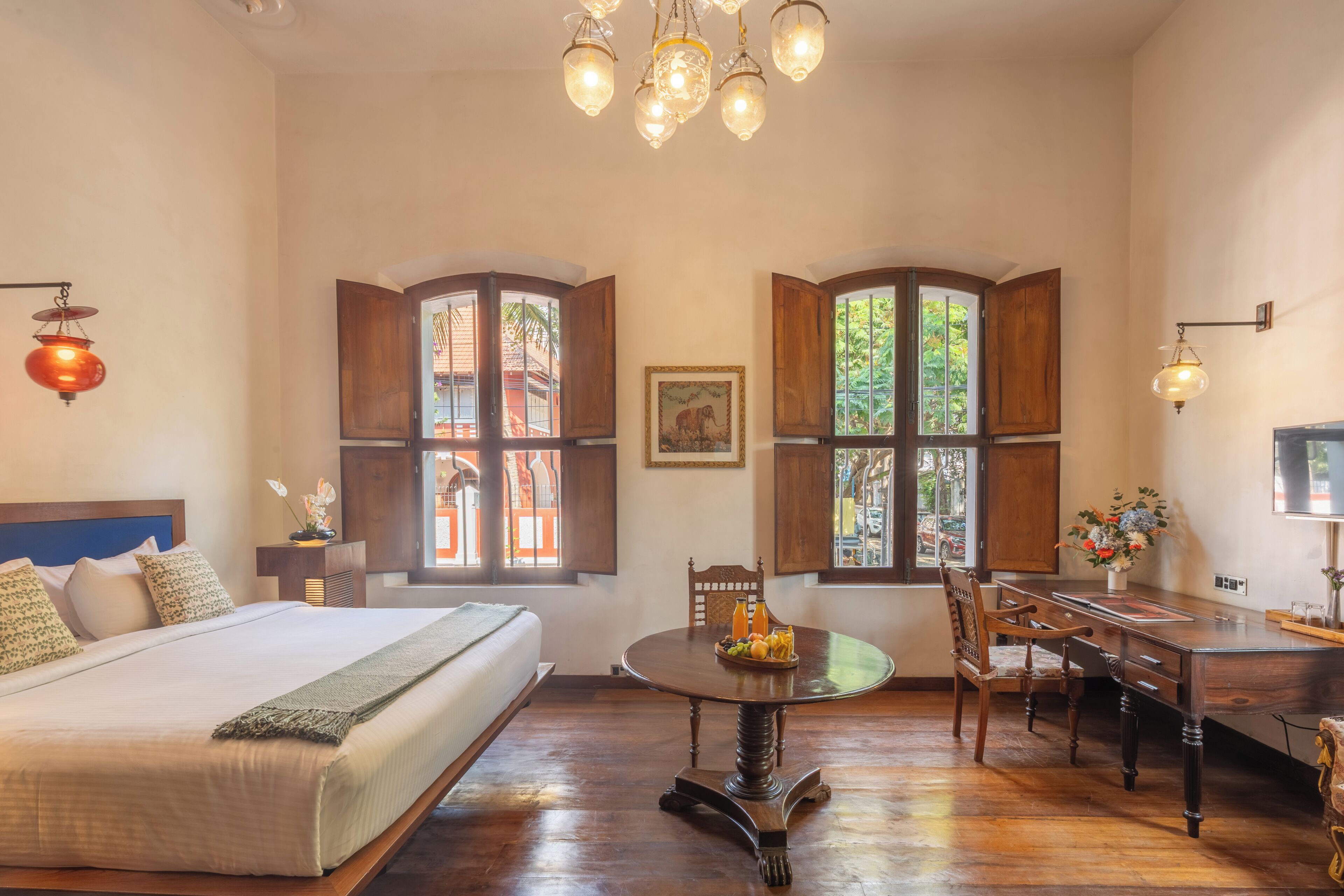 Luxury Suite, 1 Queen Bed | Premium bedding, minibar, in-room safe, individually decorated