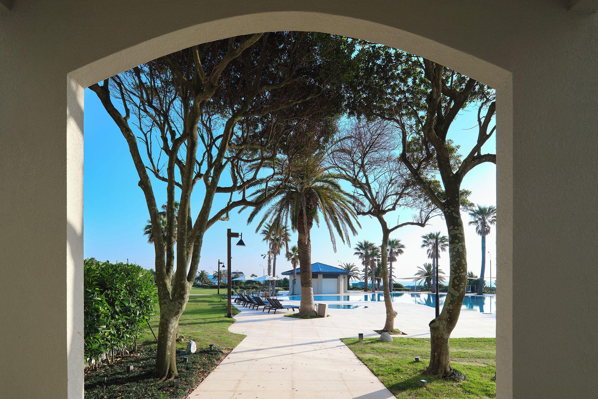 indoor pool, 2 outdoor pools