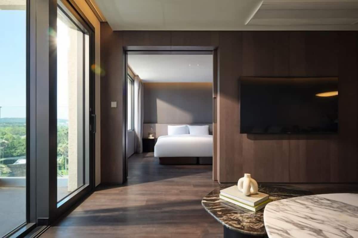 2 habitaciones, ropa de cama de alta calidad y escritorio