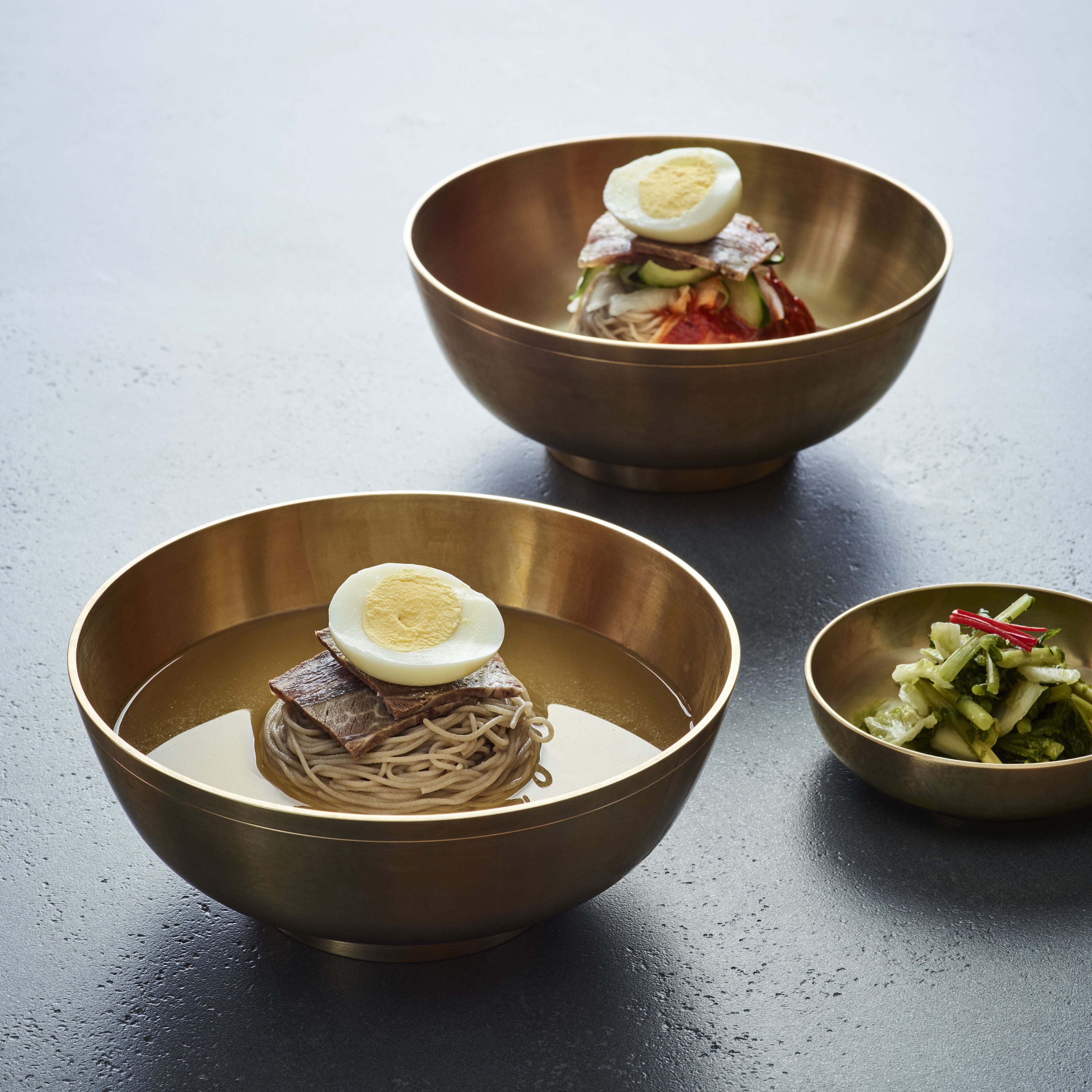 5 restaurants, breakfast, lunch served; local and international cuisine