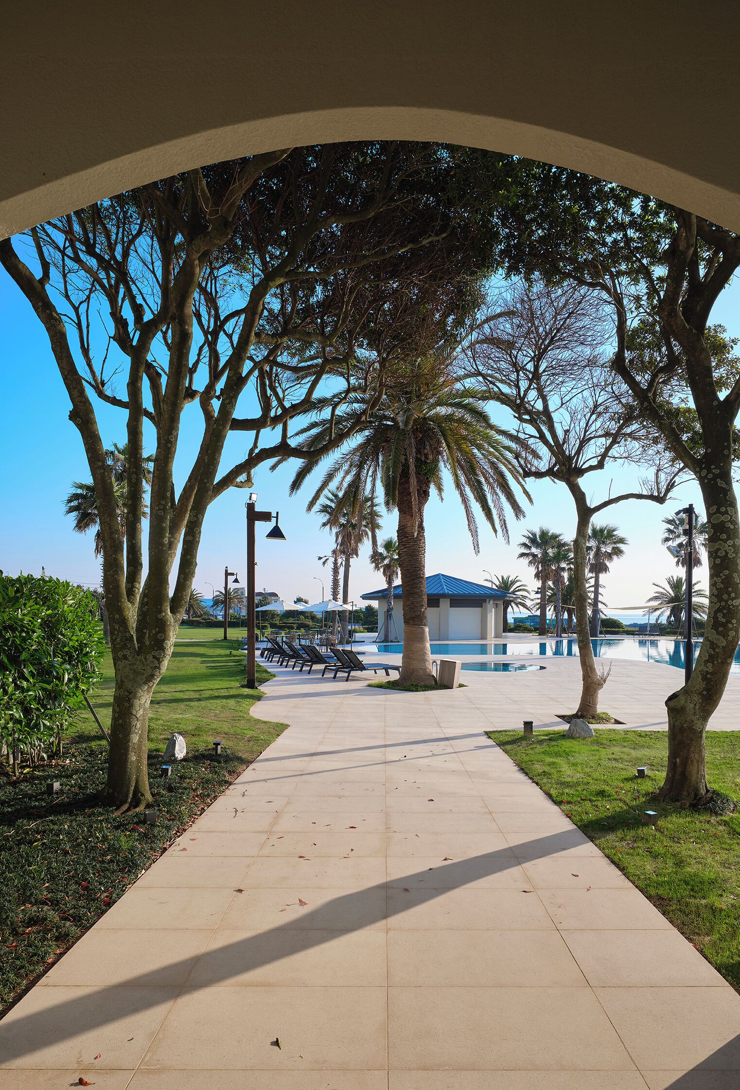 indoor pool, 2 outdoor pools