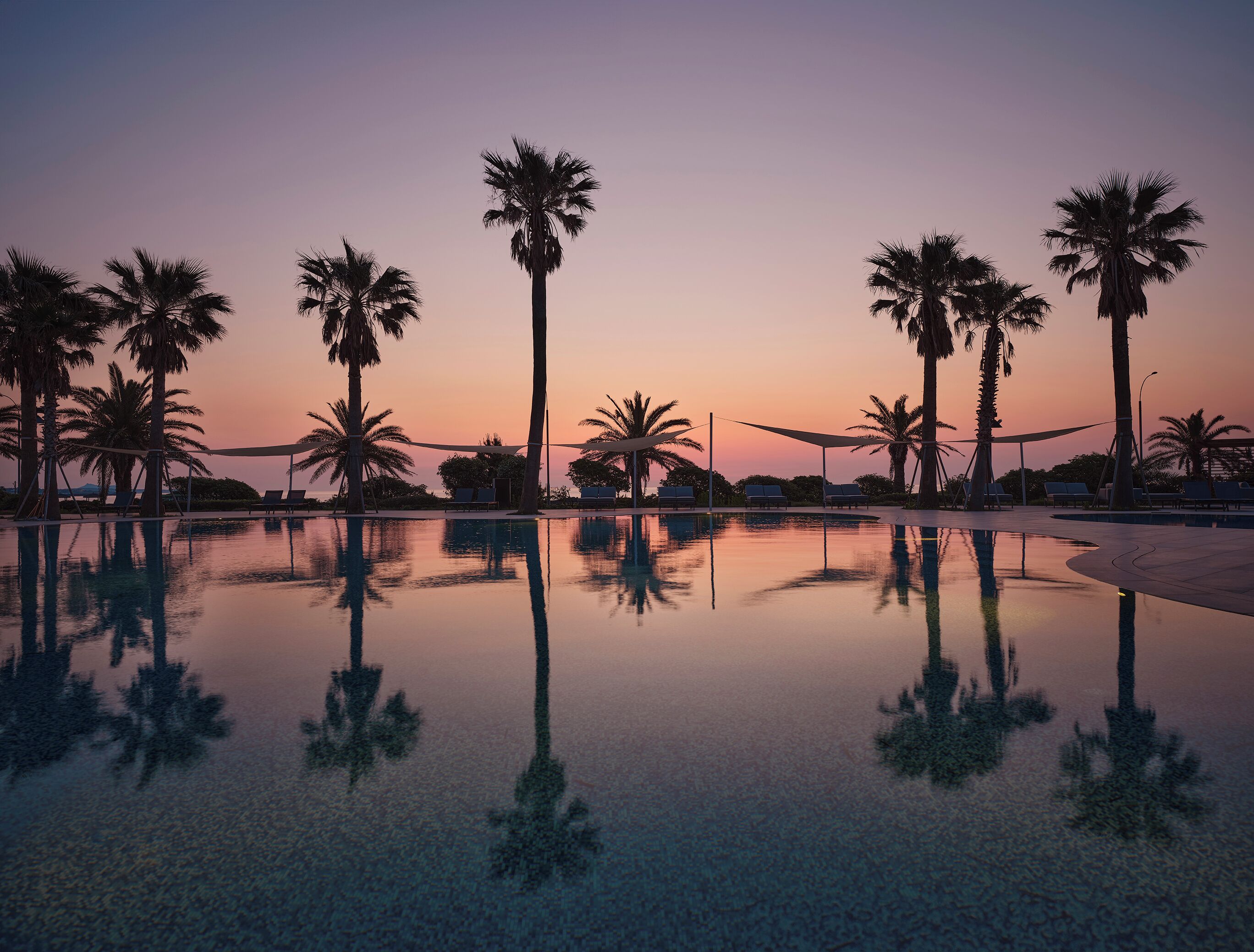 indoor pool, 2 outdoor pools