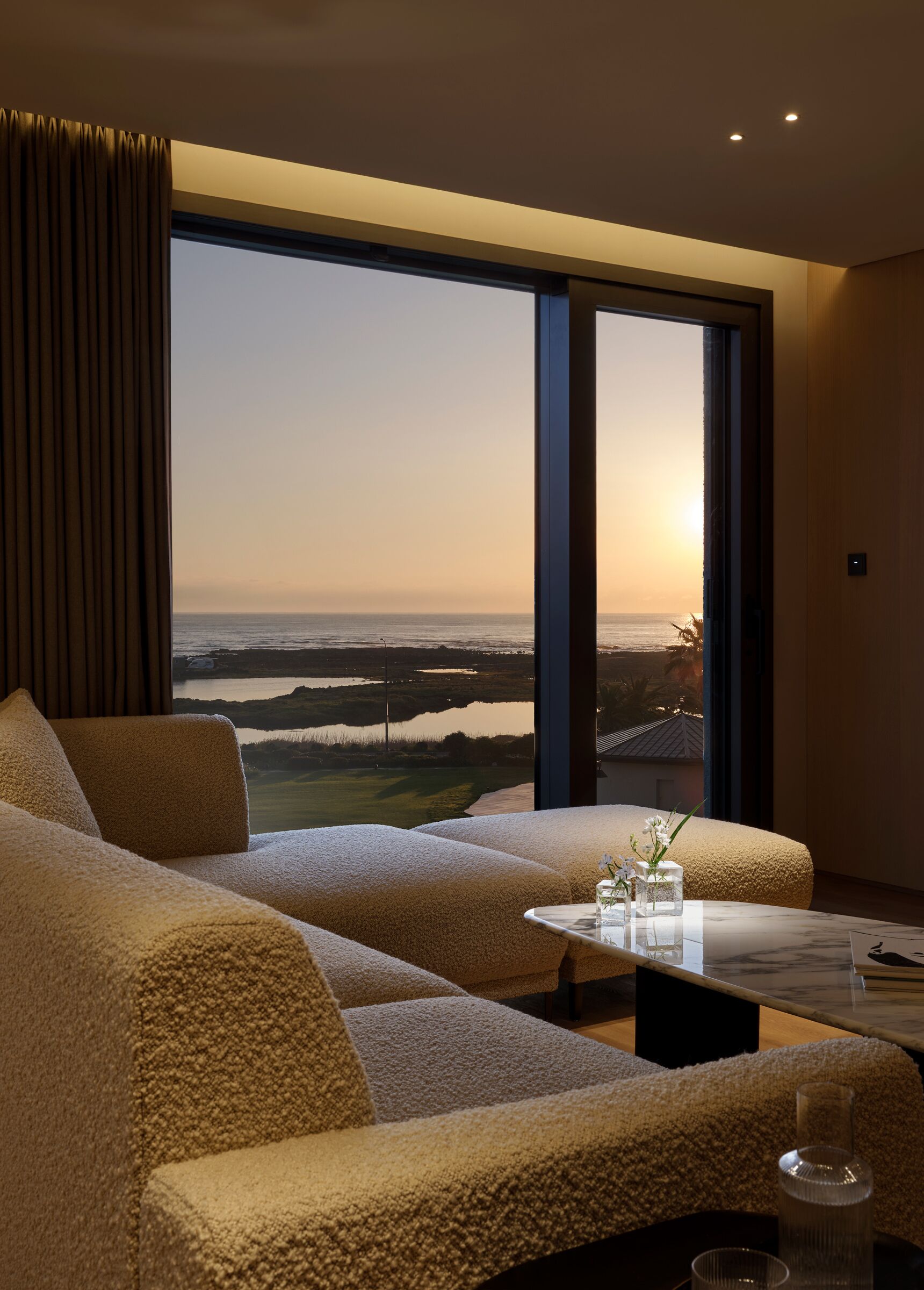 [resort] master suite ocean | living area | 42-inch led tv with satellite channels, tv, ping pong