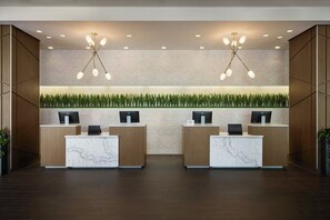 ฝ่ายต้อนรับ