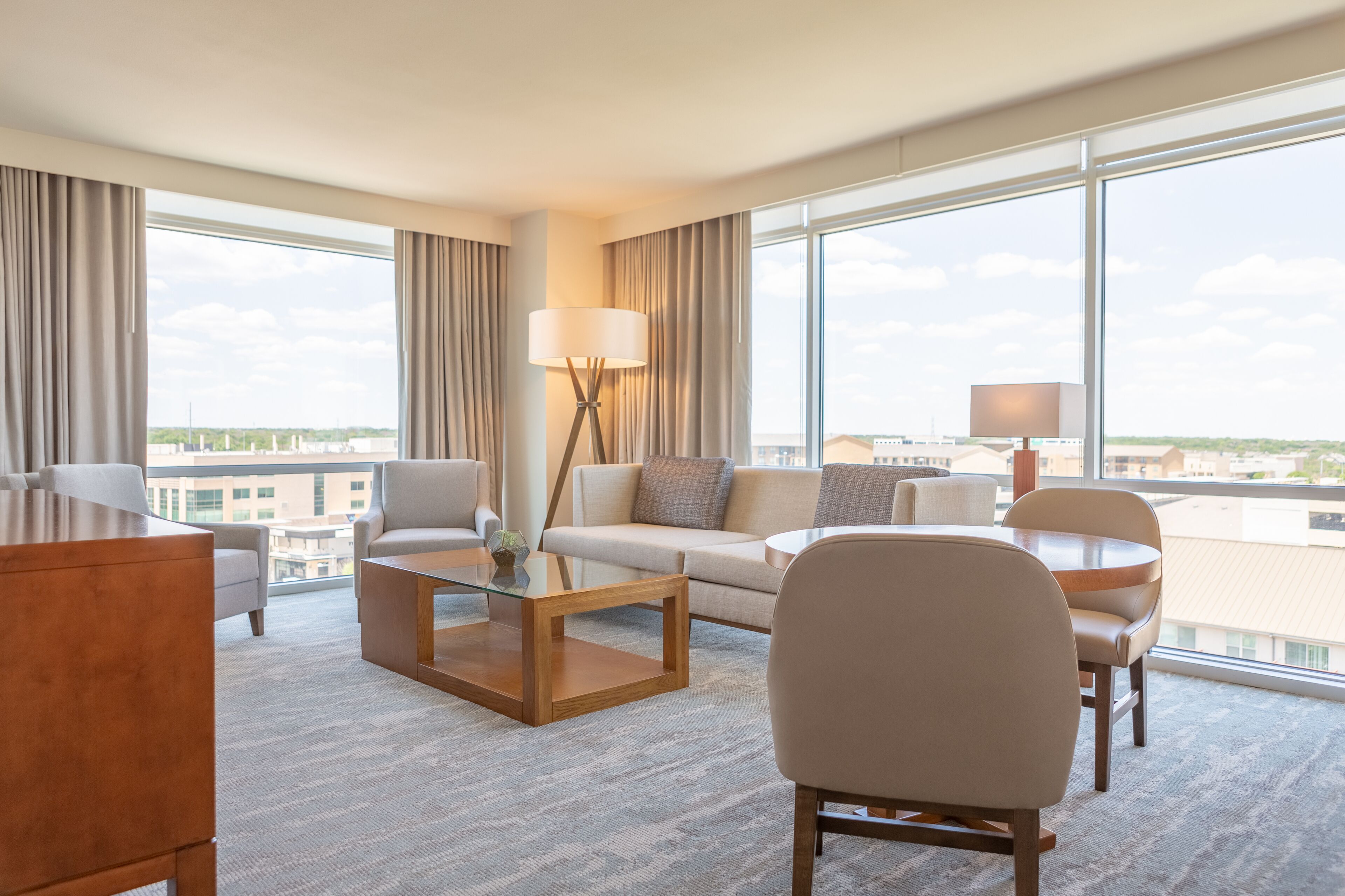 executive suite, 1 bedroom, non smoking | living area | 65-inch flat-screen tv with digital channels, tv, netflix