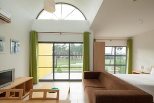 Apartment (2 Guests) | Memory foam beds, in-room safe, blackout drapes, iron/ironing board