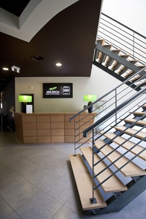 入住/退房自助服務機