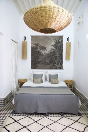 10 habitaciones, ropa de cama de alta calidad y cubrecamas