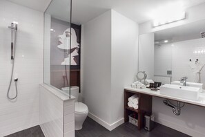 Marvellous Room, 2 Double Beds, Courtyard View | Bathroom | Designer toiletries, hair dryer, bathrobes, towels