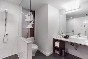 Marvellous Room, 2 Double Beds, Courtyard View | Bathroom | Designer toiletries, hair dryer, bathrobes, towels