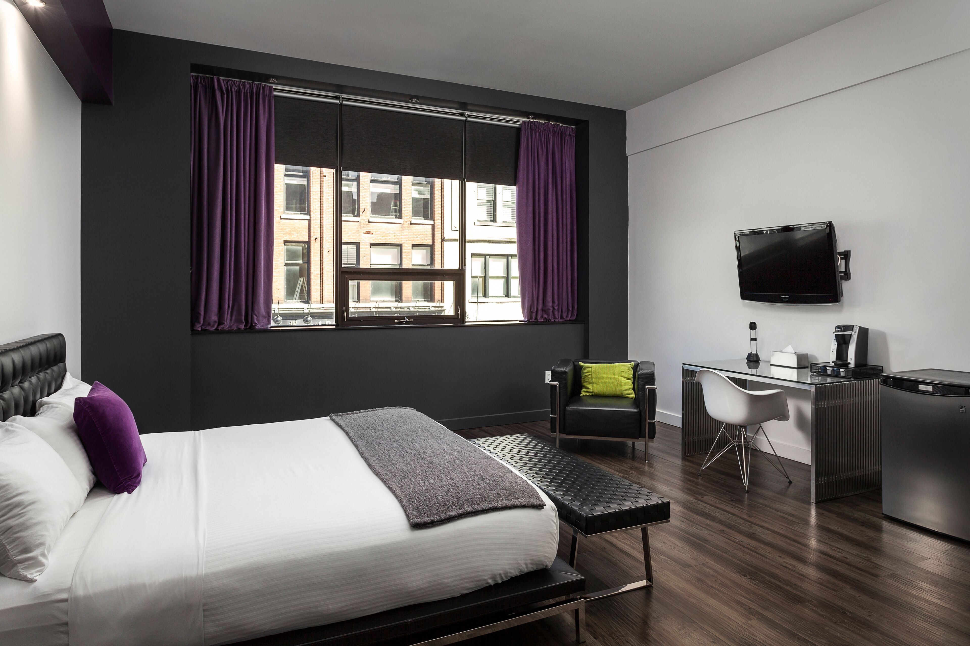 marvellous room, 1 queen bed, city view or courtyard view | view from room