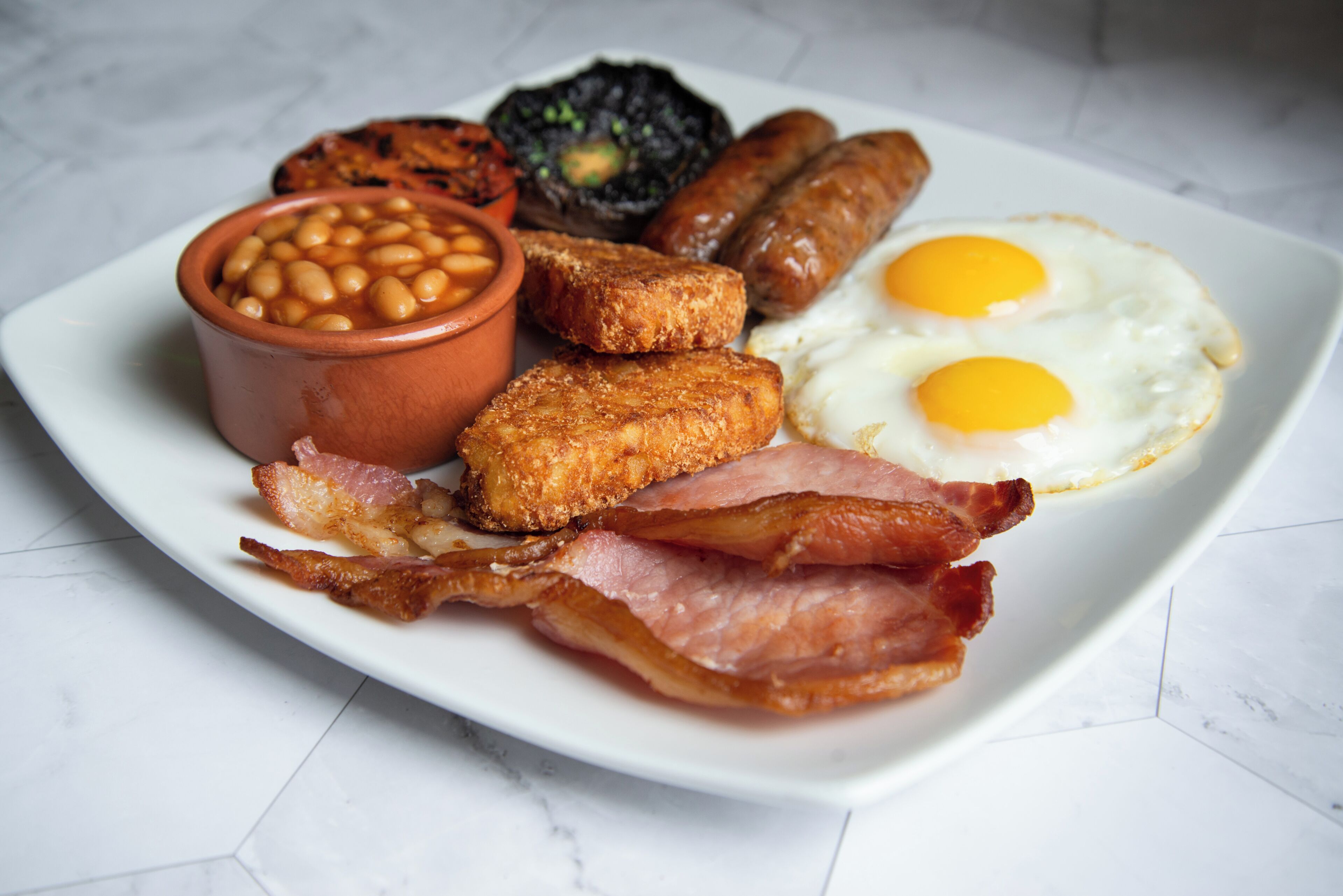 daily english breakfast (gbp 18 per person)