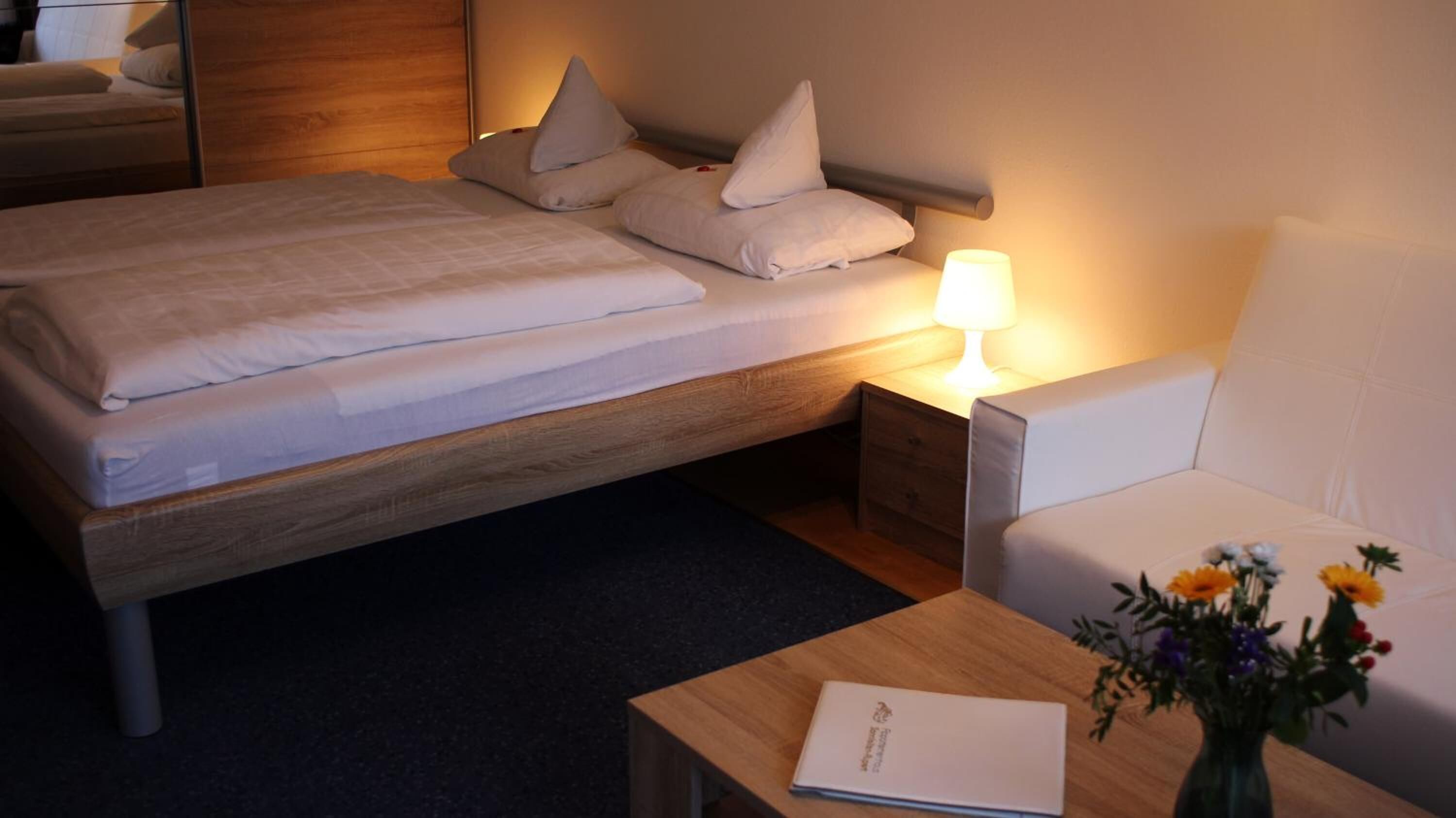 rollaway beds, free wifi, bed sheets