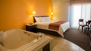 Junior Suite | In-room safe, desk, iron/ironing board, free WiFi