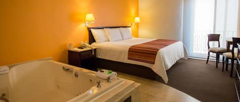 Junior Suite | In-room safe, desk, iron/ironing board, cribs/infant beds