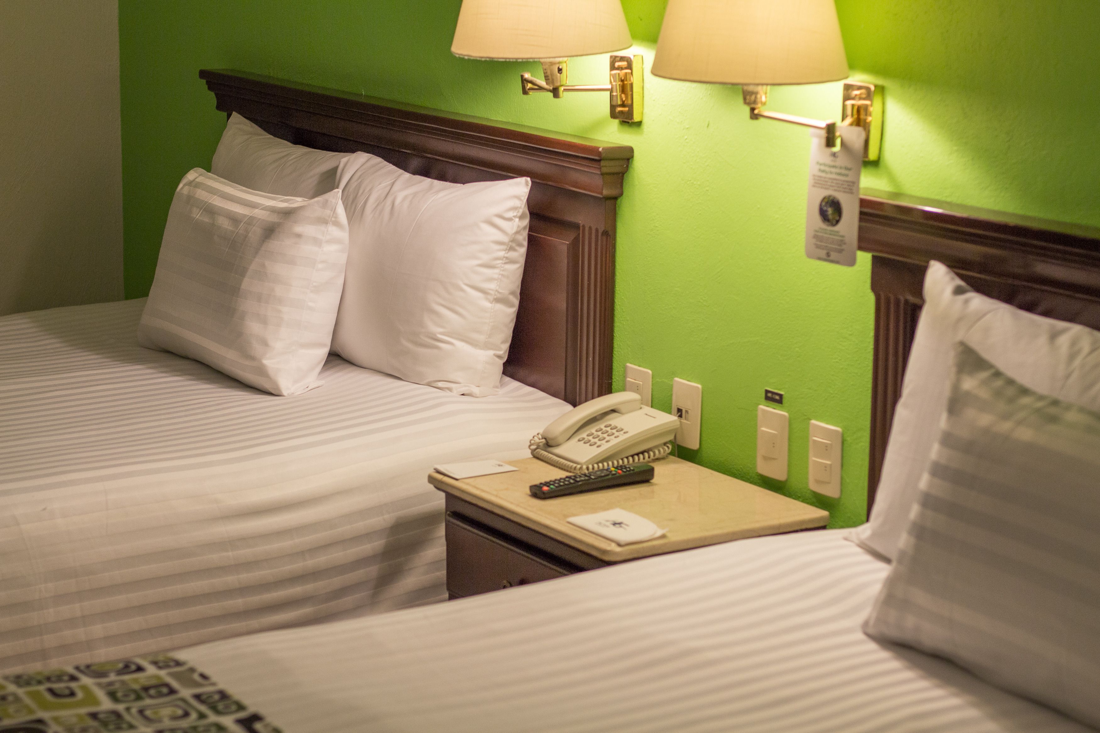 standard double room | 1 bedroom, in-room safe, desk, iron/ironing board