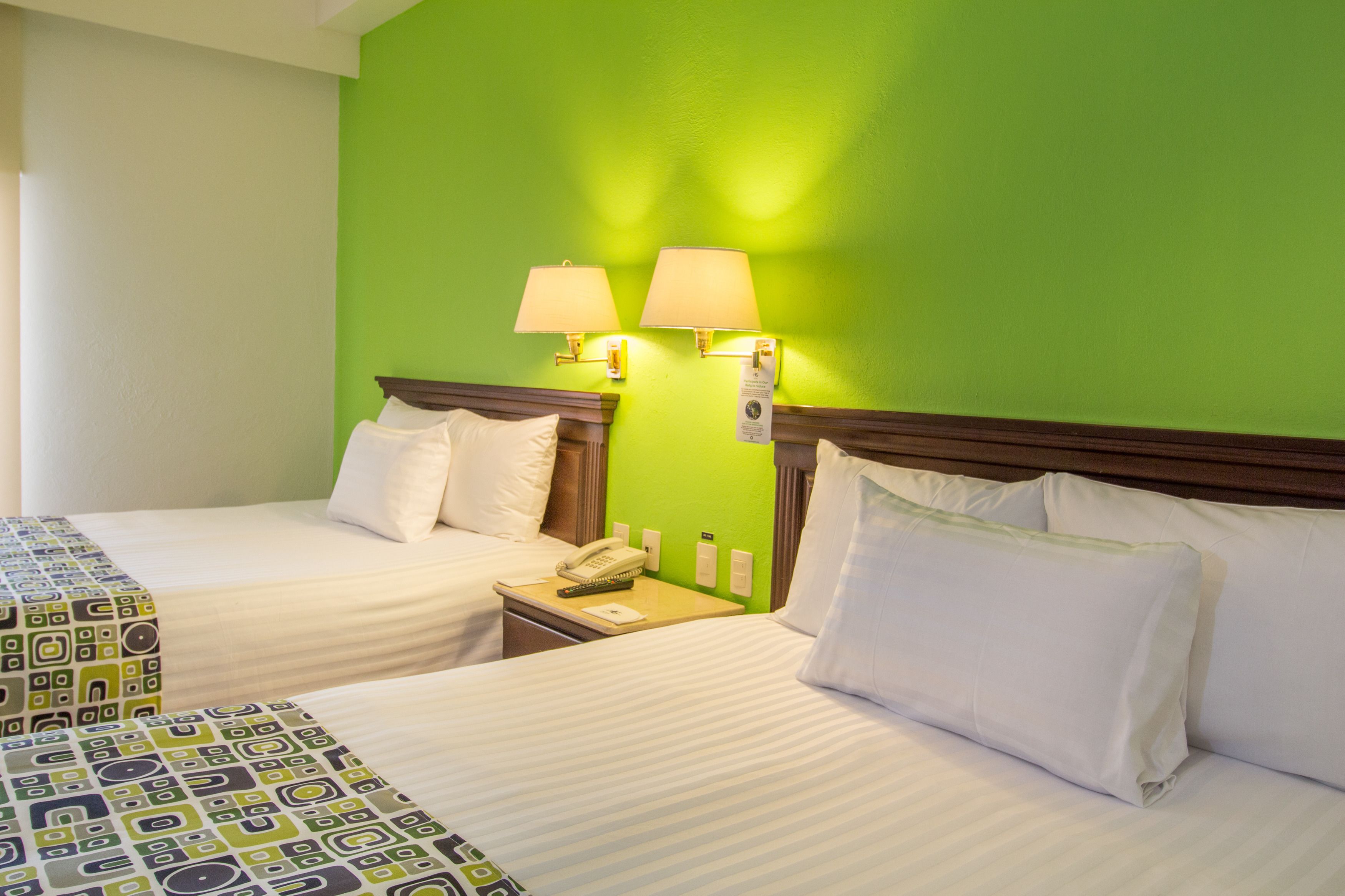 standard double room | 1 bedroom, in-room safe, desk, iron/ironing board