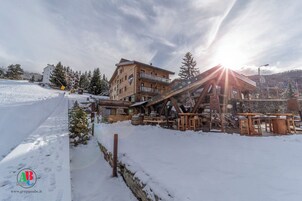 Fachada de la propiedad