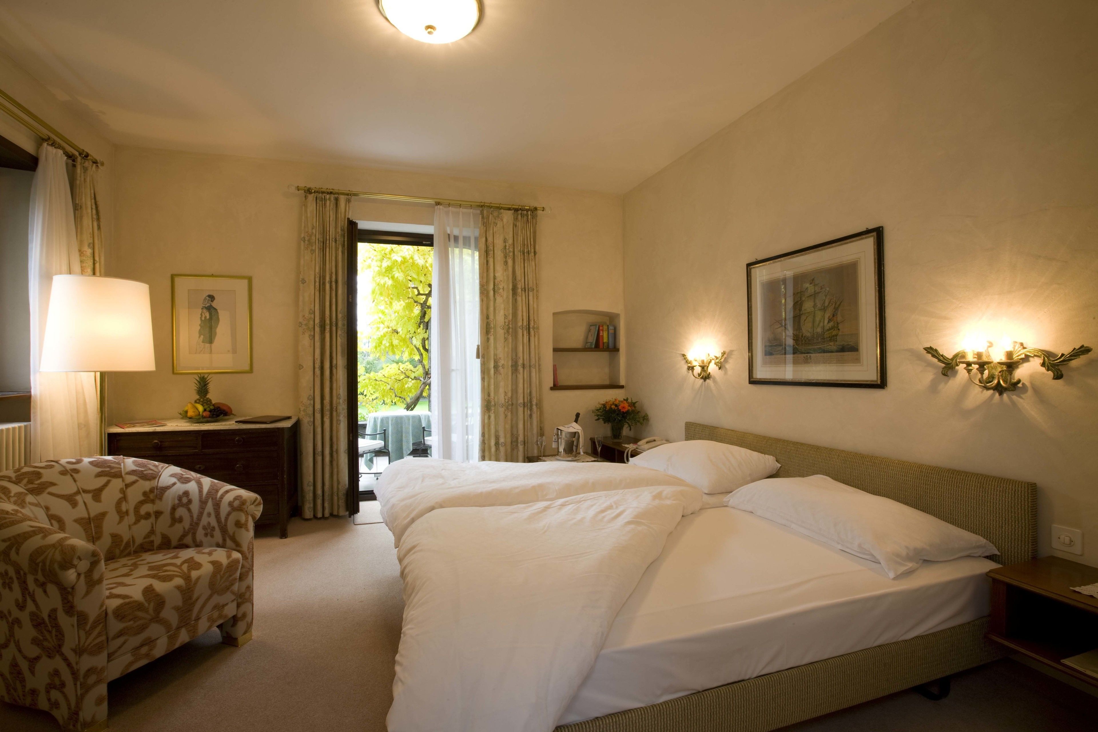 superior double room | hypo-allergenic bedding, pillow-top beds, minibar, in-room safe