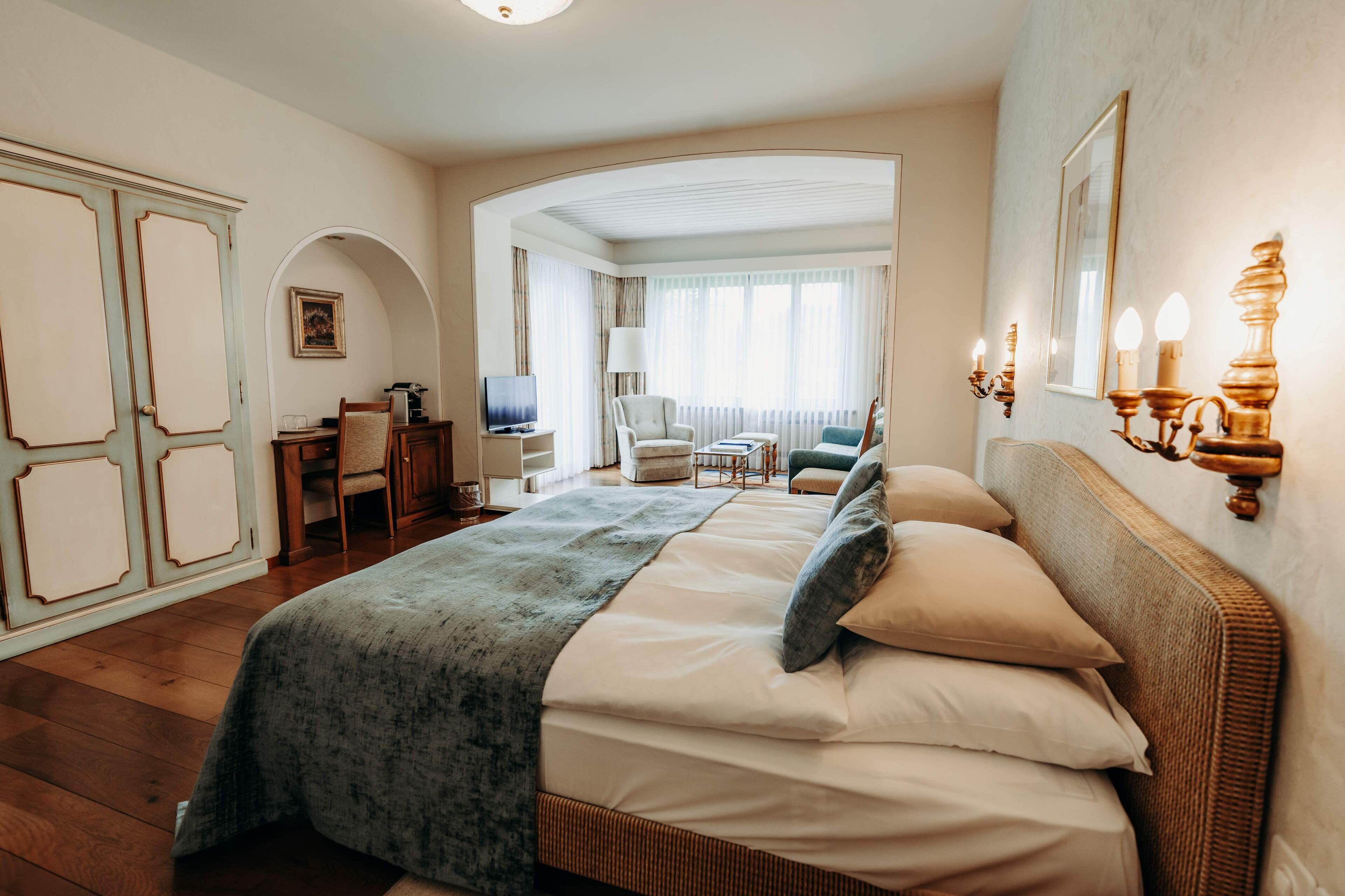 superior double room | hypo-allergenic bedding, pillow-top beds, minibar, in-room safe