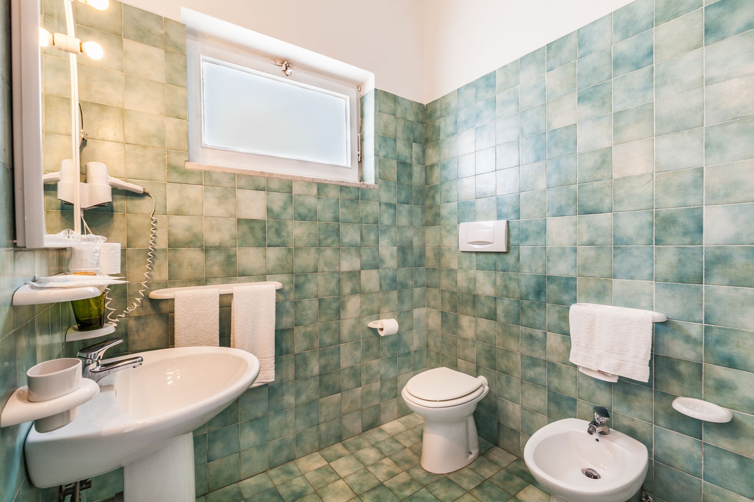 superior double room | 2 bedrooms, minibar, in-room safe, desk