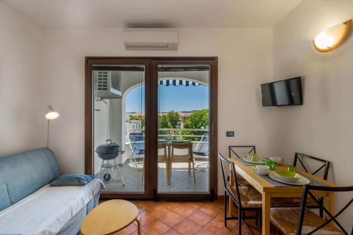 Appartamento, 1 camera da letto | Area soggiorno | TV