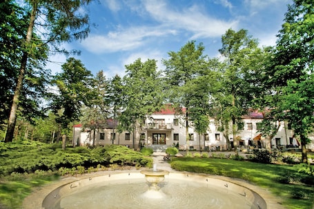 Vista da propriedade. Las Woda Park Rekreacyjno-Biznesowy