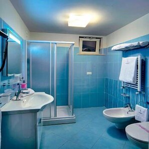 Double Room Single Use | Bathroom