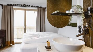 Doppelzimmer, Seeblick | Schreibtisch, schallisolierte Zimmer, kostenloses WLAN