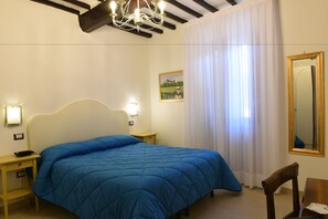 Habitació doble | Escriptori, habitacions insonoritzades i wifi gratuïta 