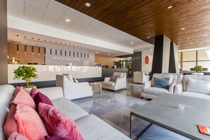 Lobby - Hotel New Skanpol (Kolobrzeg)