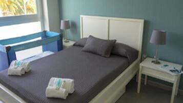 2 bedrooms, minibar, in-room safe, blackout drapes