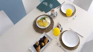 Standardlejlighed | Minibar, pengeskab på værelset, mørklægningsgardiner