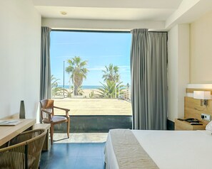 Junior Suite, Sea View | 2 bedrooms, minibar, in-room safe, blackout drapes