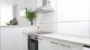 Deluxe Apartment, Terrace, Sea View | Living area | Plasma TV - El Coso Hotel (Valencia)