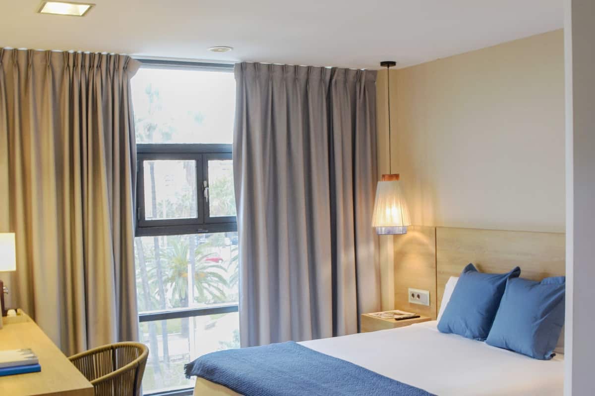 Double Room | 2 bilik tidur, bar mini, peti besi dalam bilik