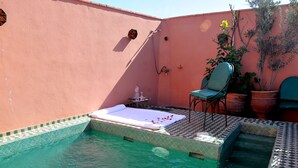Indoor pool, seasonal outdoor pool - Riad Lila (Marrakech)