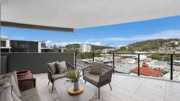 Appartement, 2 slaapkamers, gedeeltelijk uitzicht op oceaan | Uitzicht vanaf balkon