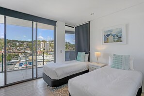 2 Bedroom Ocean View | Iron/ironing board, free WiFi, bed sheets, wheelchair access